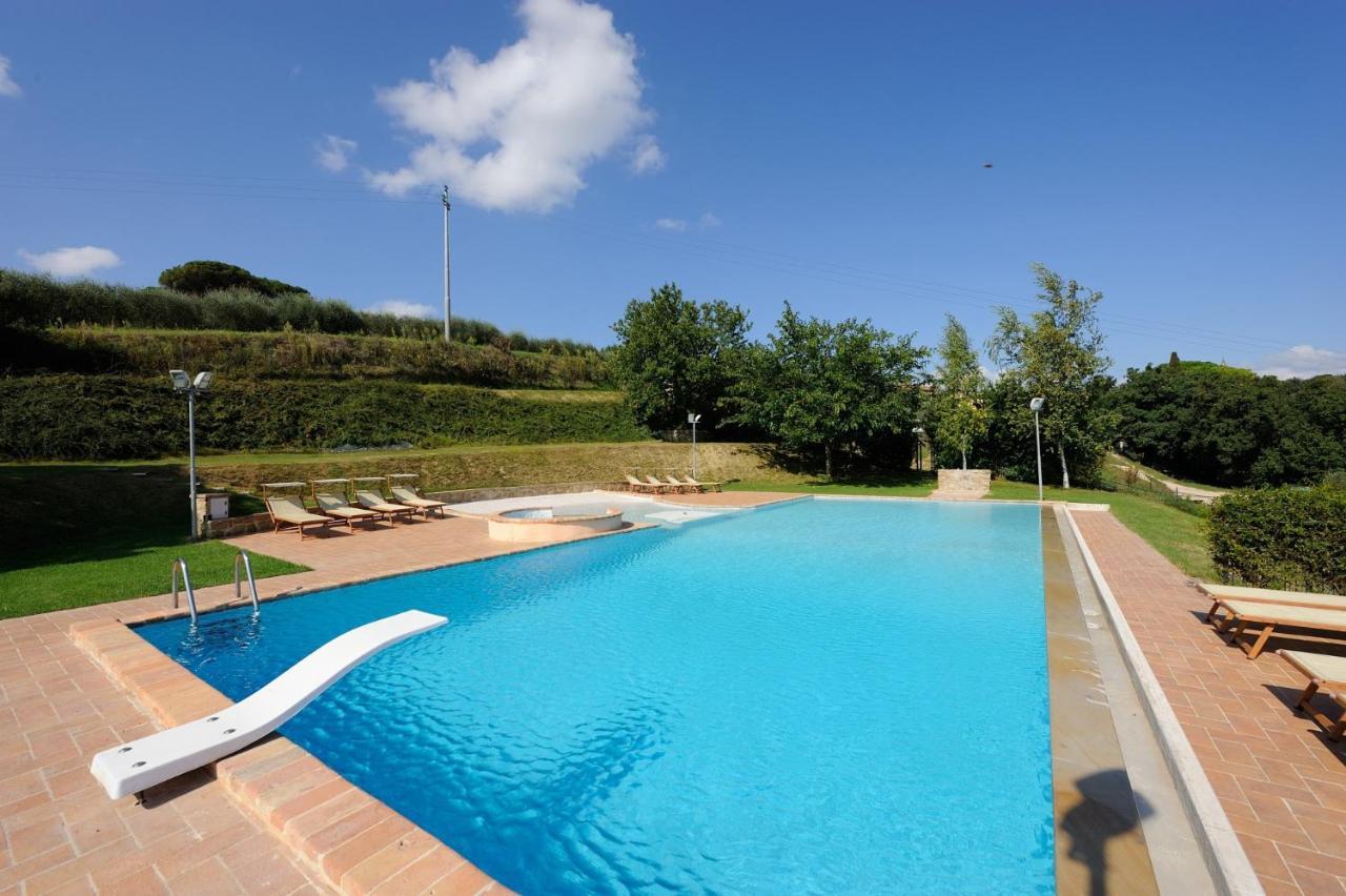 Agriturismo Il Vecchio Mandorlo เปรูจา ภายนอก รูปภาพ