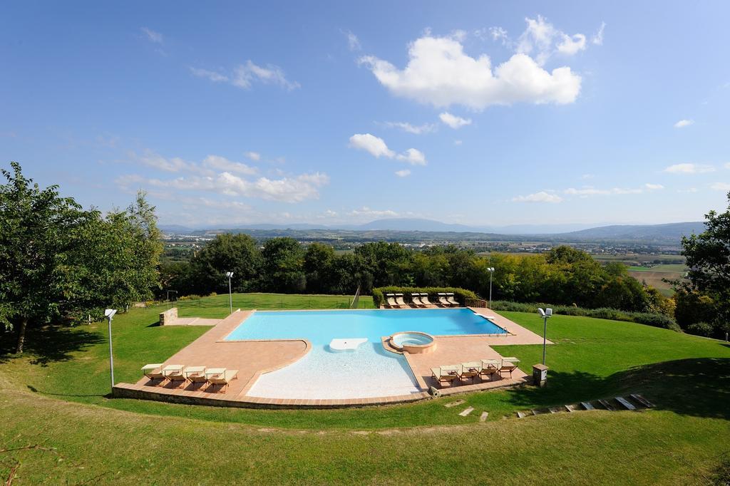 Agriturismo Il Vecchio Mandorlo เปรูจา ภายนอก รูปภาพ